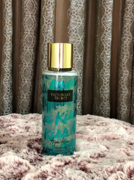 Victoria’s Secret Aqua Kiss Shimmer Fragrance Mist – 250ml